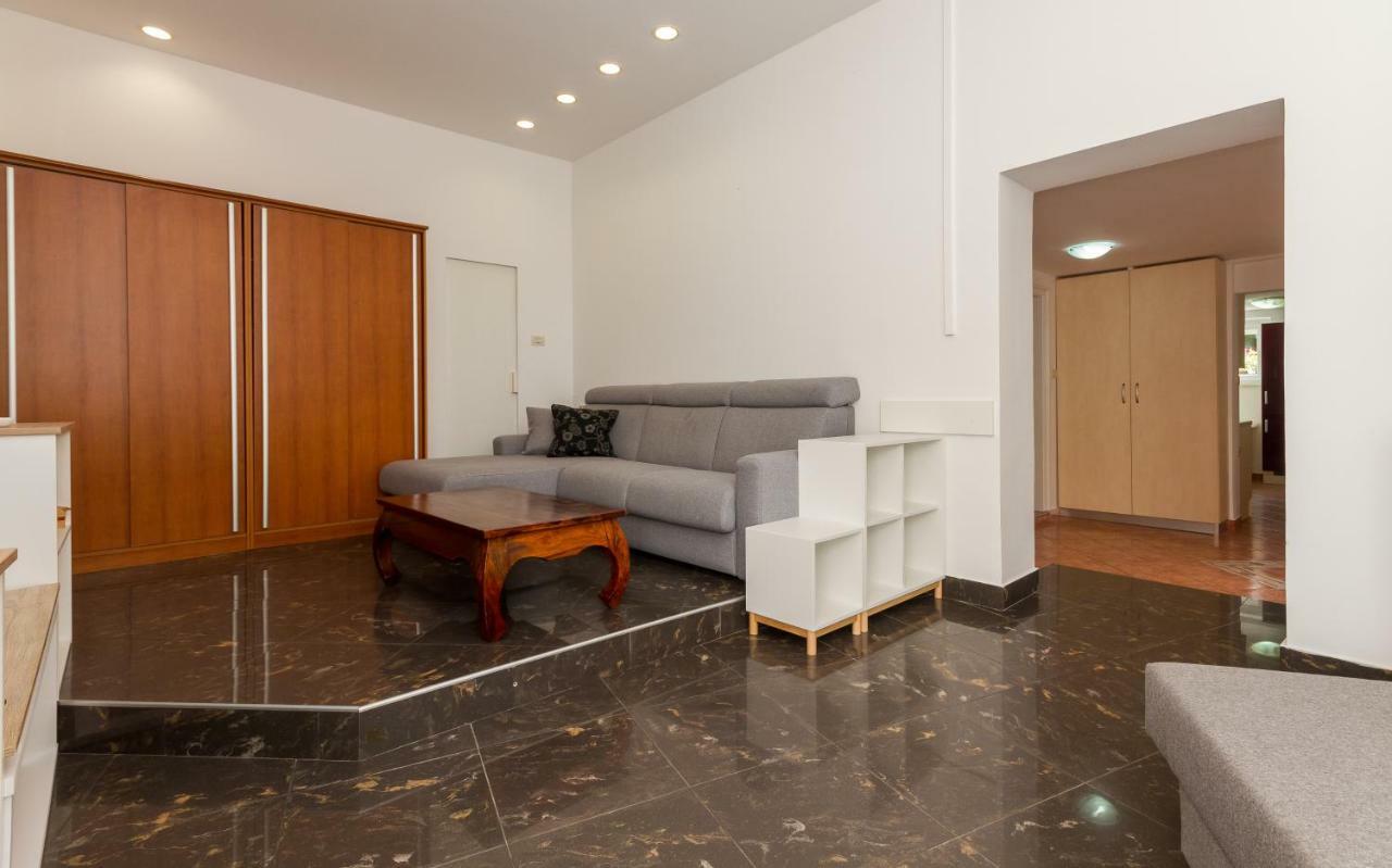 Philosophy Apartment Порторож Екстер'єр фото